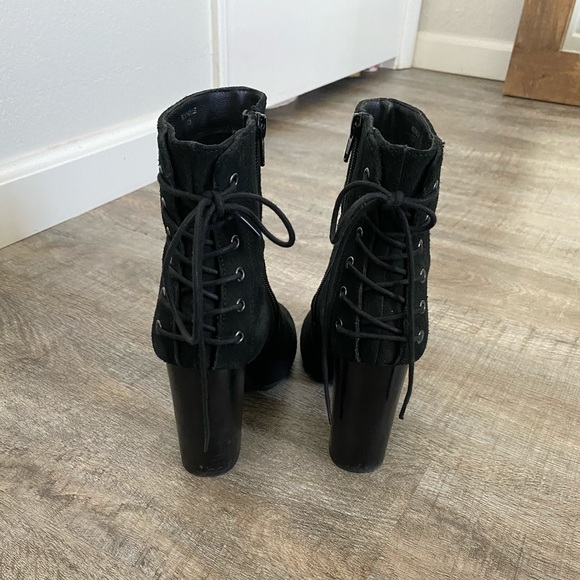 Steve Madden Rochelle Bootie Black Lace Up - Picture 2 of 10
